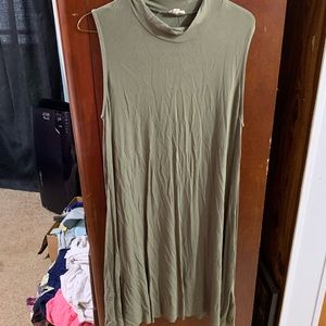 Sleeveless dress